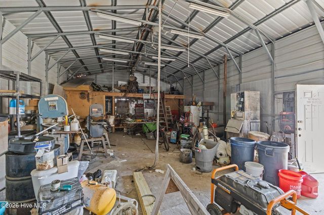 1286 Island Road, Harkers Island, NC 28531