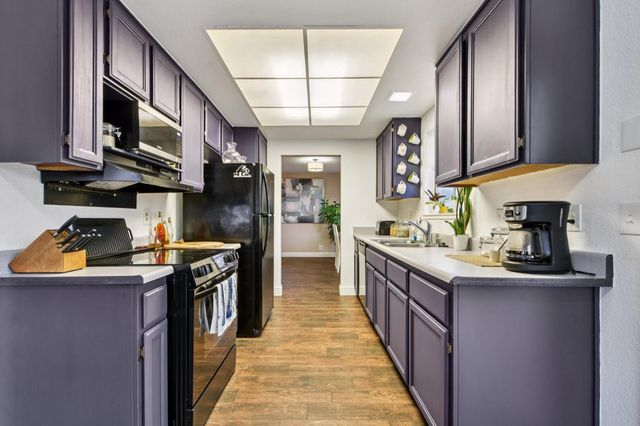 989 Northgate Dr, Yuba City, CA 95991