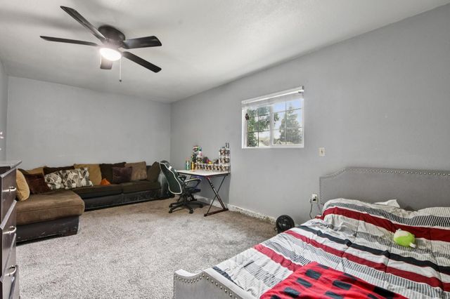 989 Northgate Dr, Yuba City, CA 95991