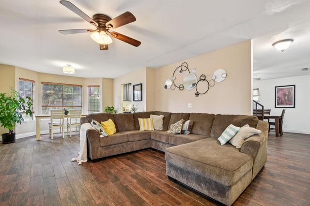 989 Northgate Dr, Yuba City, CA 95991