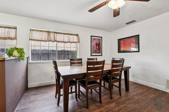 989 Northgate Dr, Yuba City, CA 95991