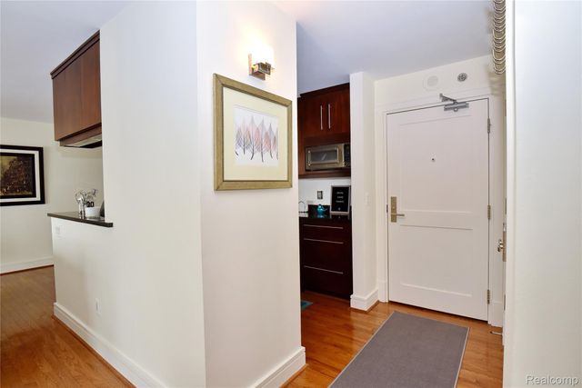 411 S OLD WOODWARD Avenue 1002, Birmingham, MI 48009