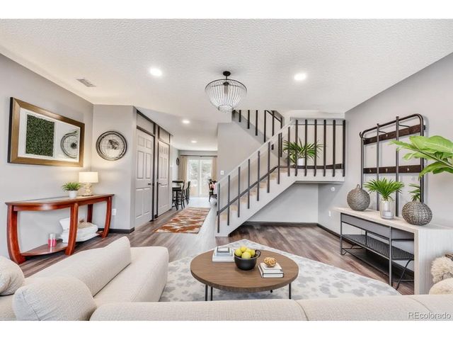 9672 W Chatfield Ave C, Littleton, CO 80128