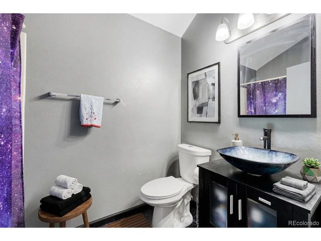 9672 W Chatfield Ave C, Littleton, CO 80128