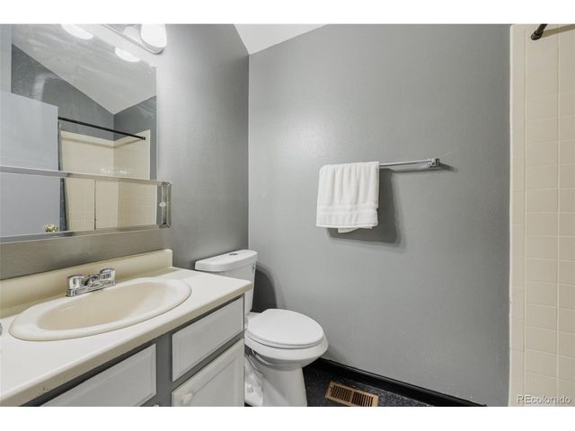 9672 W Chatfield Ave C, Littleton, CO 80128