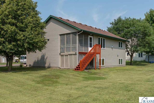 132 Tattler Lane, Mankato, MN 56001