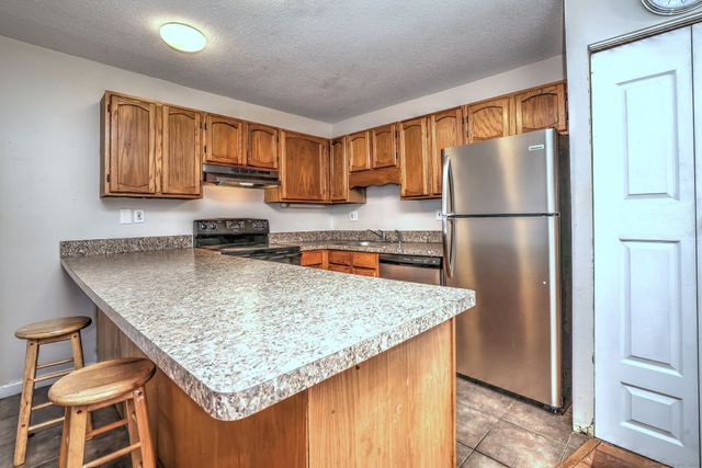 471 Whalley Avenue G, New Haven, CT 06511