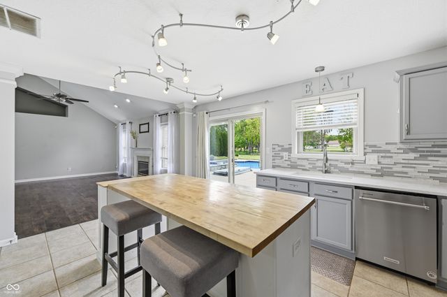 1114 Rockwell Drive, Greenwood, IN 46143