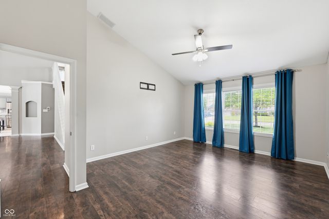 1114 Rockwell Drive, Greenwood, IN 46143