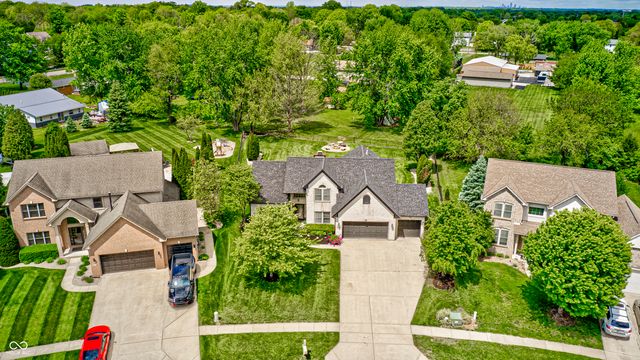 1114 Rockwell Drive, Greenwood, IN 46143