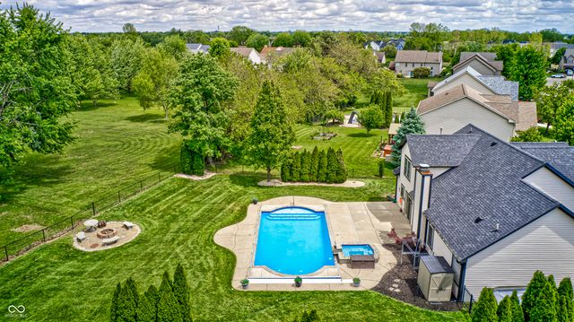 1114 Rockwell Drive, Greenwood, IN 46143