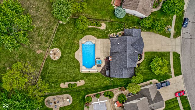 1114 Rockwell Drive, Greenwood, IN 46143