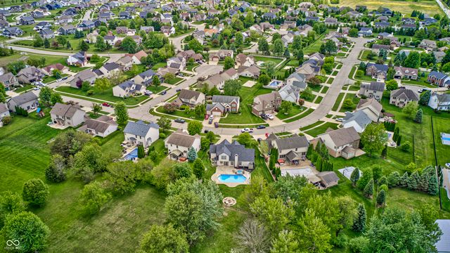 1114 Rockwell Drive, Greenwood, IN 46143