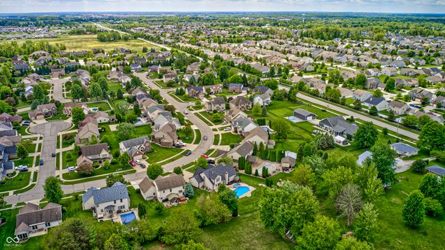 1114 Rockwell Drive, Greenwood, IN 46143