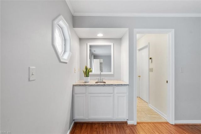 2188 Coach LN, Virginia Beach, VA 23454