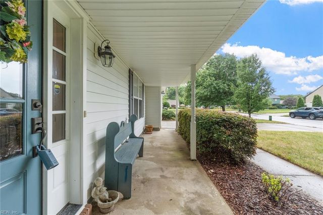 2188 Coach LN, Virginia Beach, VA 23454