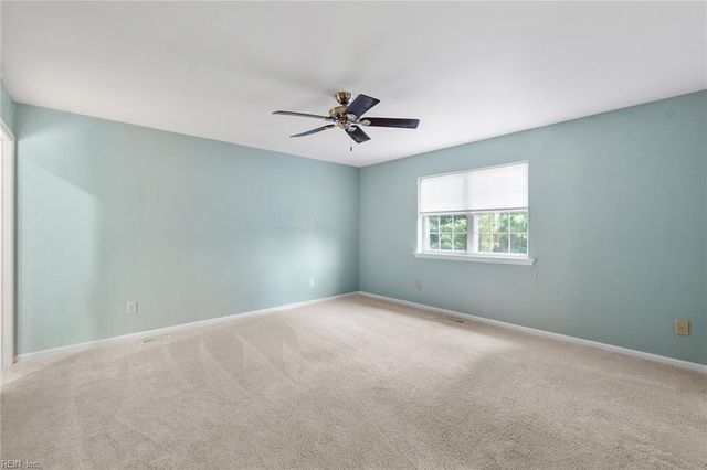 2188 Coach LN, Virginia Beach, VA 23454