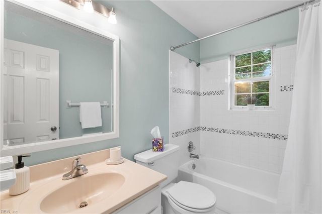 2188 Coach LN, Virginia Beach, VA 23454
