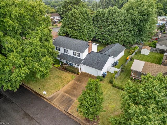 2188 Coach LN, Virginia Beach, VA 23454