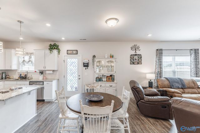 228 School House Drive, Decatur, AL 35603