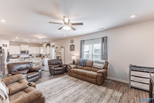 228 School House Drive, Decatur, AL 35603