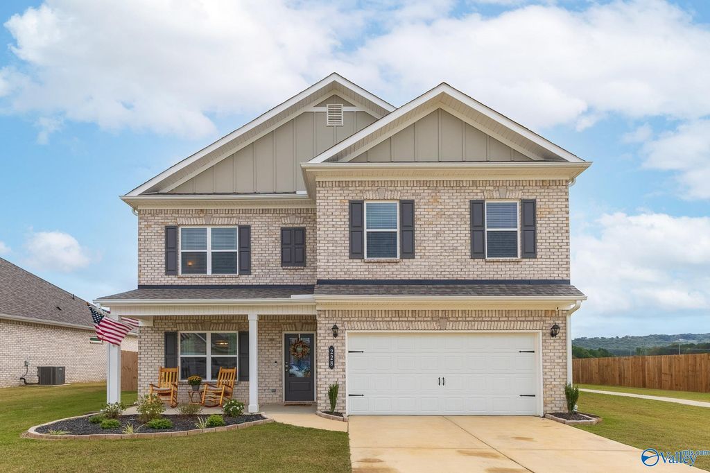 228 School House Drive, Decatur, AL 35603