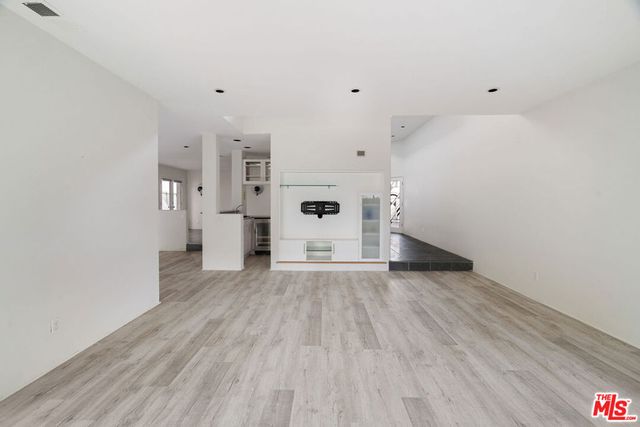 2606 Pacific Avenue, Manhattan Beach, CA 90266