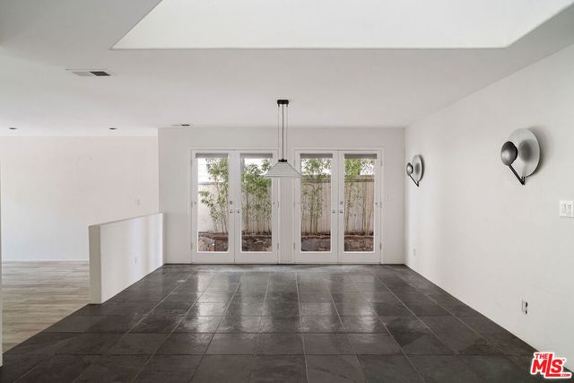 2606 Pacific Avenue, Manhattan Beach, CA 90266