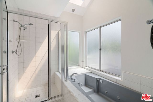 2606 Pacific Avenue, Manhattan Beach, CA 90266