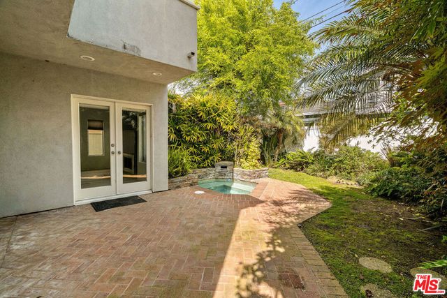 2606 Pacific Avenue, Manhattan Beach, CA 90266