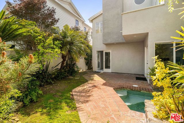 2606 Pacific Avenue, Manhattan Beach, CA 90266