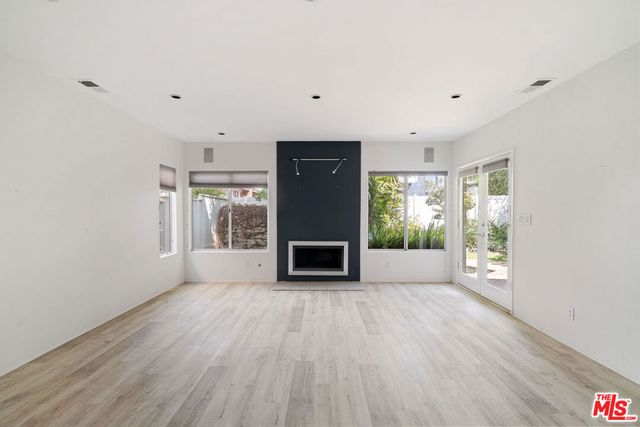 2606 Pacific Avenue, Manhattan Beach, CA 90266