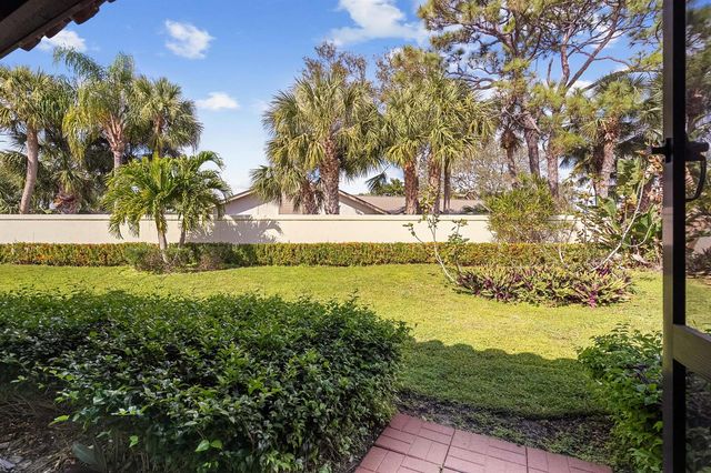 5361 SE Merion Way, Stuart, FL 34997