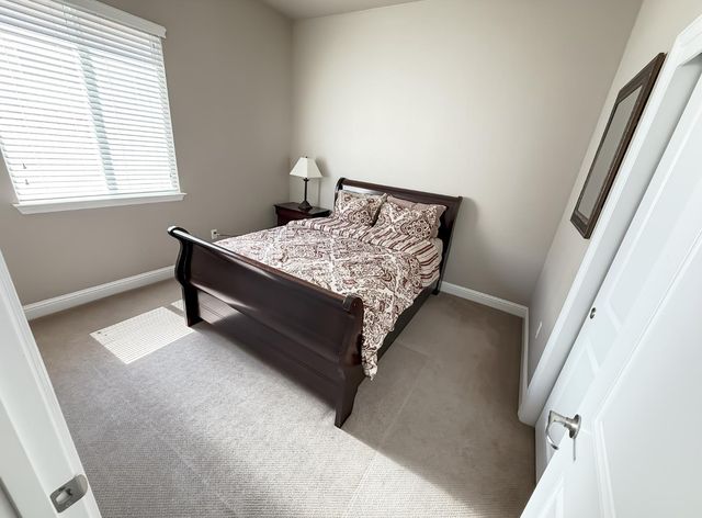2144 Arlington Dr, Roseville, CA 95747