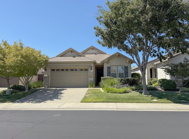 2144 Arlington Dr, Roseville, CA 95747