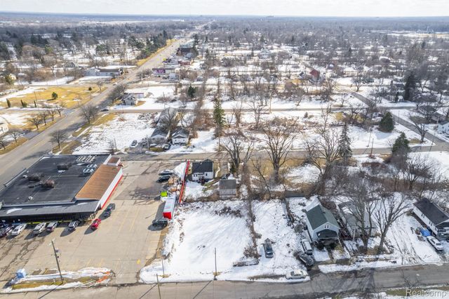 638 E FOSS Avenue, Flint, MI 48505