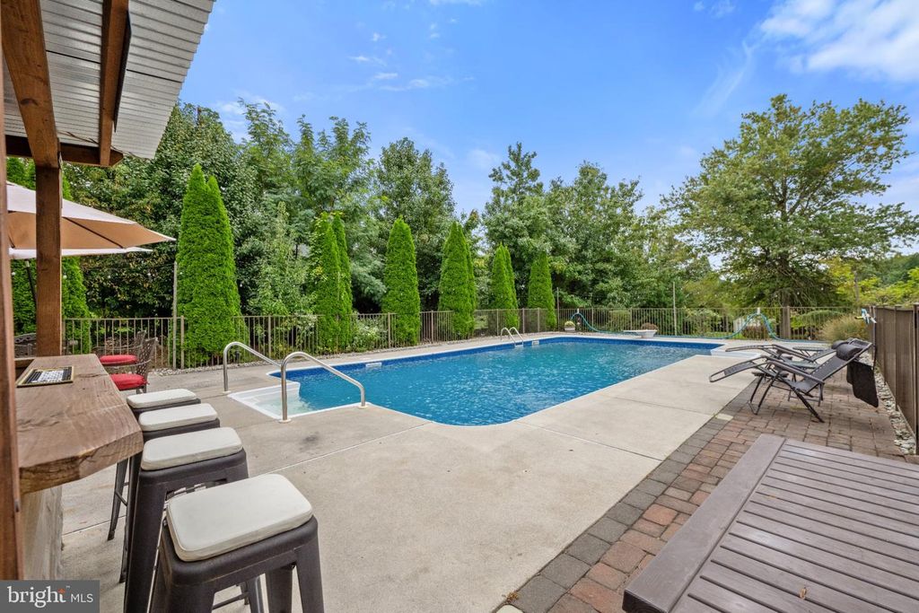 5 ORCHARD DR, MULLICA HILL, NJ 08062 — photo 2