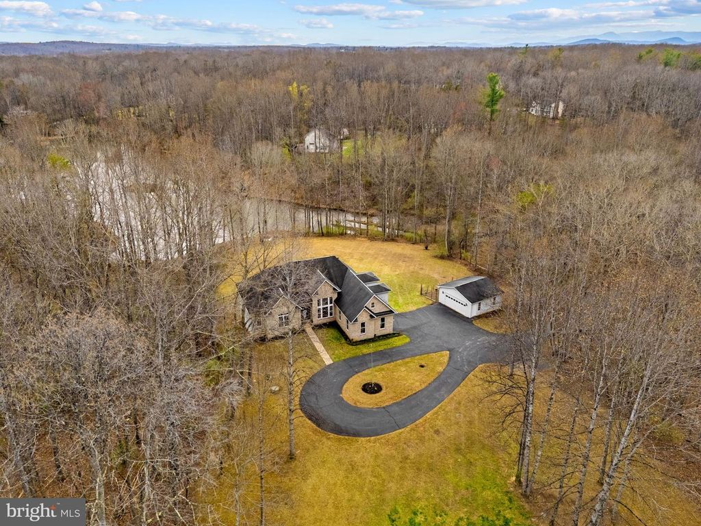 16199 COVEY CIR, Amissville, VA 20106