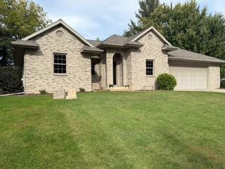 N3105 Buena Vista DRIVE, Fort Atkinson, WI 53538