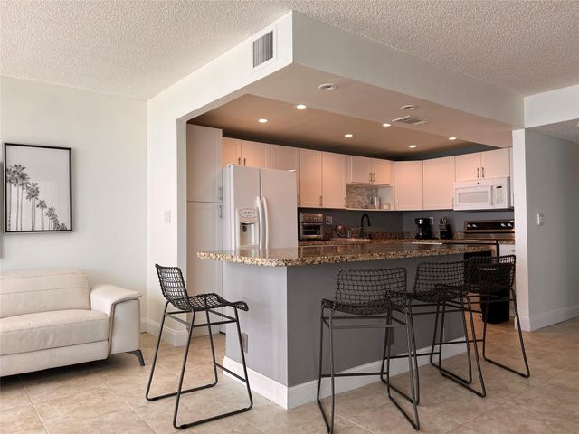 531 N OCEAN Boulevard 1711, Pompano Beach, FL 33062