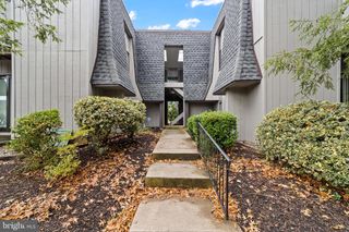 25 S CHURCH RD #036, Maple Shade, NJ 08052