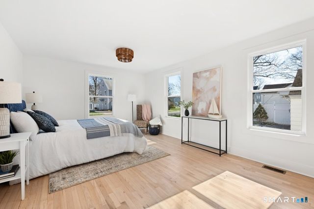 181 Eastern Parkway, Milford, CT 06460