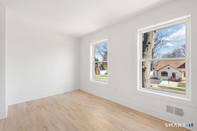 181 Eastern Parkway, Milford, CT 06460