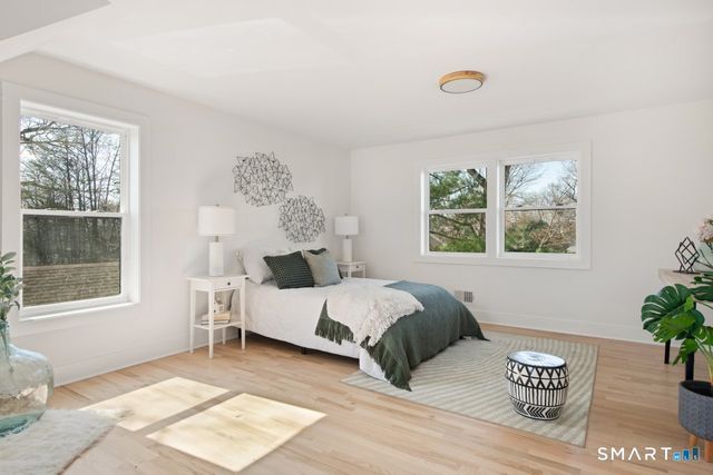 181 Eastern Parkway, Milford, CT 06460