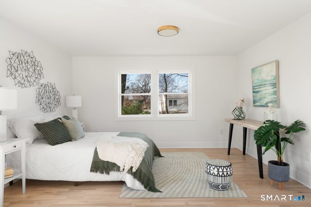 181 Eastern Parkway, Milford, CT 06460