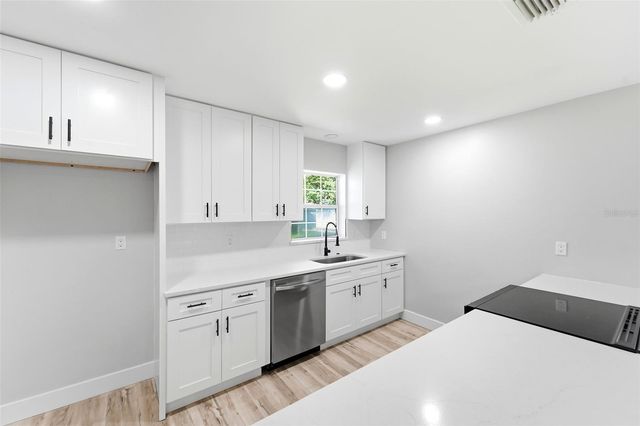 16 OLEANDER LANE, Debary, FL 32713