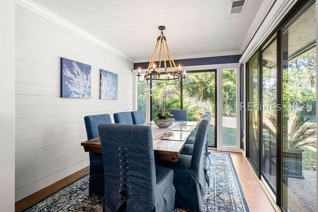 6 Possum Ln, Hilton Head Island, SC 29928