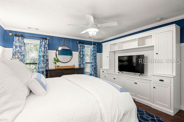 6 Possum Ln, Hilton Head Island, SC 29928