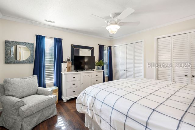 6 Possum Ln, Hilton Head Island, SC 29928