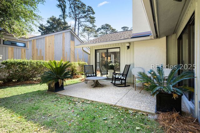 6 Possum Ln, Hilton Head Island, SC 29928